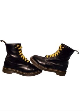 Dr. Marten's Black Leather Lace-Up Combat Boots Women's Size 6, Kid's Size 5